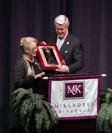 Dr. Linda Cassens Receiving an Award