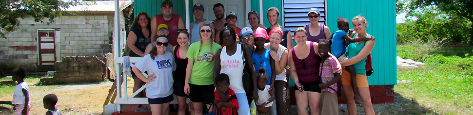 Photo of McKendree Students Participating in Community Service